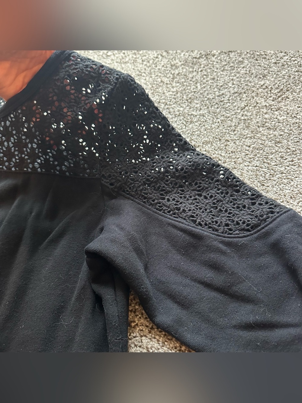 EXPRESS L Black Crochet Top & Shoulder Design Sweatshirt R $64 - Picture 5 of 13
